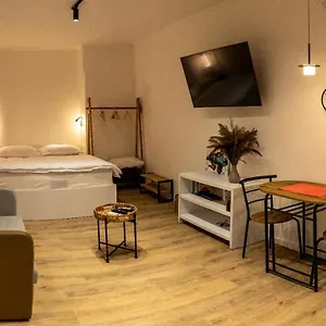  Apartment Blloku Albania